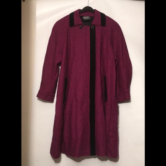 VTG Two Sided Button Swing Coat. - Picture 9 of 9